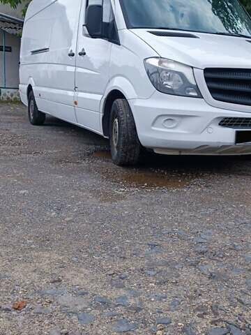 Белый Мерседес Sprinter, объемом двигателя 2.14 л и пробегом 460 тыс. км за 16900 $, фото 8 на Automoto.ua