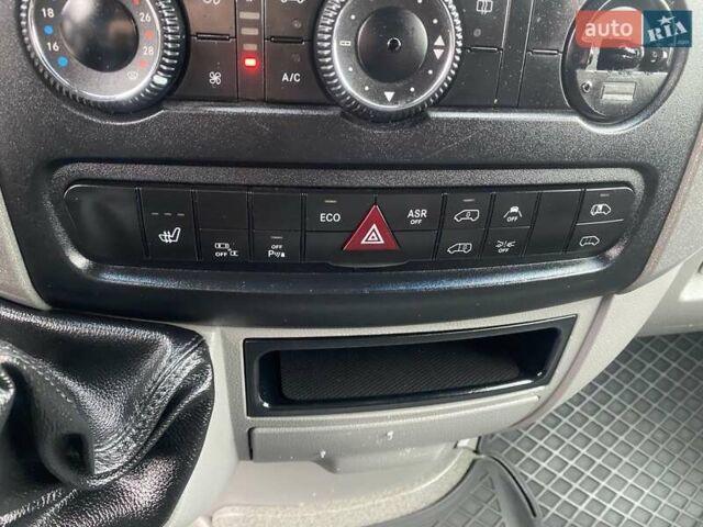 Белый Мерседес Sprinter, объемом двигателя 2.1 л и пробегом 255 тыс. км за 17500 $, фото 15 на Automoto.ua