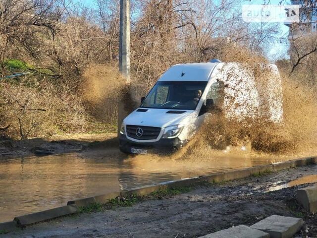 Білий Мерседес Sprinter, об'ємом двигуна 3 л та пробігом 310 тис. км за 44000 $, фото 5 на Automoto.ua