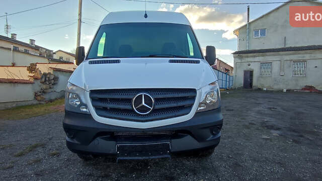 Белый Мерседес Sprinter, объемом двигателя 3 л и пробегом 170 тыс. км за 27500 $, фото 4 на Automoto.ua