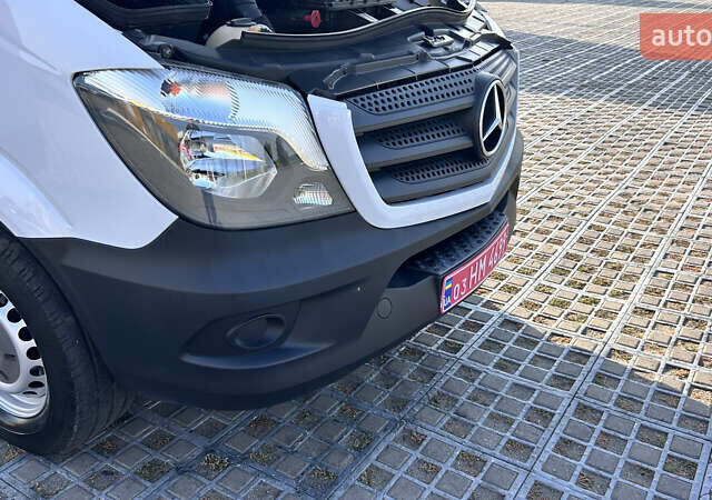 Белый Мерседес Sprinter, объемом двигателя 0 л и пробегом 287 тыс. км за 20850 $, фото 56 на Automoto.ua