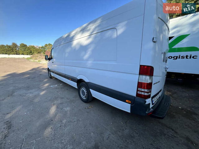 Белый Мерседес Sprinter, объемом двигателя 3 л и пробегом 313 тыс. км за 31000 $, фото 7 на Automoto.ua