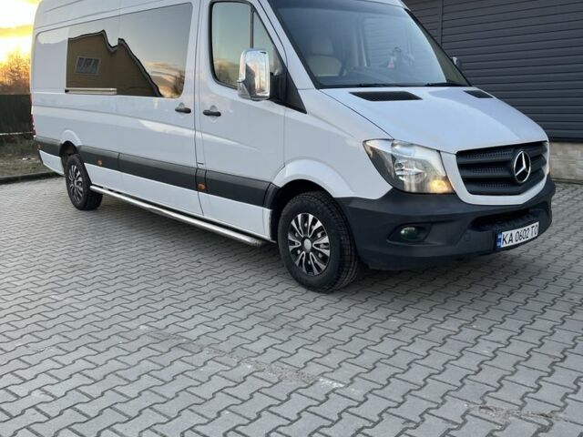 Білий Мерседес Sprinter, об'ємом двигуна 2.1 л та пробігом 320 тис. км за 25000 $, фото 2 на Automoto.ua
