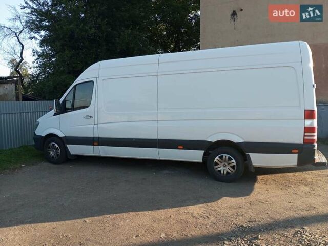Белый Мерседес Sprinter, объемом двигателя 2.2 л и пробегом 308 тыс. км за 15500 $, фото 18 на Automoto.ua