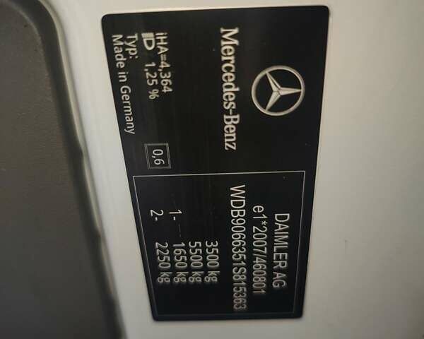 Білий Мерседес Sprinter, об'ємом двигуна 0 л та пробігом 326 тис. км за 13800 $, фото 12 на Automoto.ua