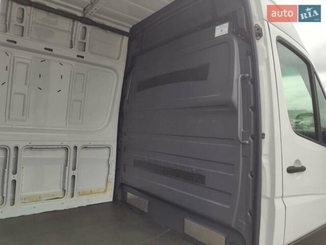 Белый Мерседес Sprinter, объемом двигателя 0 л и пробегом 291 тыс. км за 28900 $, фото 34 на Automoto.ua