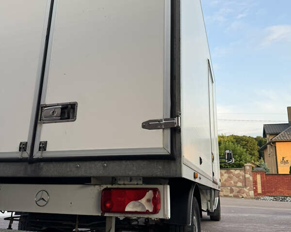 Белый Мерседес Sprinter, объемом двигателя 2.14 л и пробегом 331 тыс. км за 21500 $, фото 25 на Automoto.ua