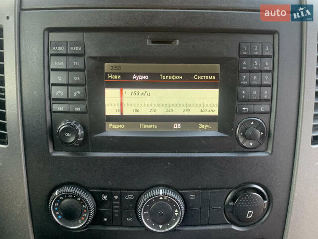 Белый Мерседес Sprinter, объемом двигателя 3 л и пробегом 310 тыс. км за 27990 $, фото 16 на Automoto.ua