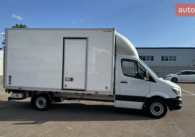 Белый Мерседес Sprinter, объемом двигателя 2.2 л и пробегом 275 тыс. км за 21900 $, фото 5 на Automoto.ua