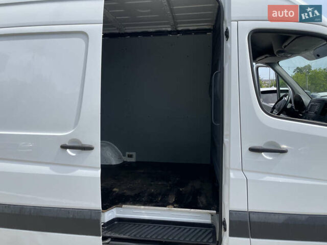 Білий Мерседес Sprinter, об'ємом двигуна 2.2 л та пробігом 221 тис. км за 18500 $, фото 6 на Automoto.ua