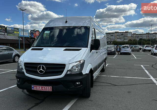 Белый Мерседес Sprinter, объемом двигателя 2.2 л и пробегом 386 тыс. км за 22450 $, фото 2 на Automoto.ua
