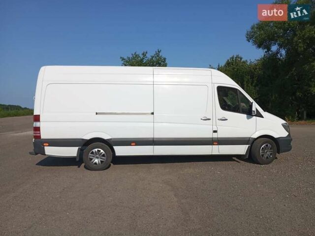 Белый Мерседес Sprinter, объемом двигателя 2.2 л и пробегом 308 тыс. км за 15500 $, фото 26 на Automoto.ua