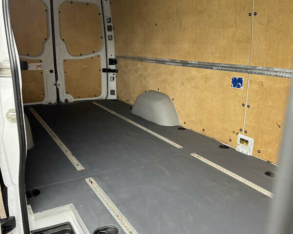 Белый Мерседес Sprinter, объемом двигателя 0 л и пробегом 287 тыс. км за 16350 $, фото 12 на Automoto.ua