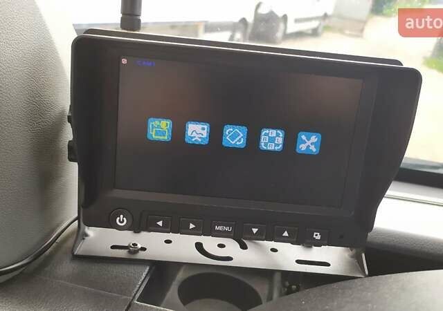Белый Мерседес Sprinter, объемом двигателя 2.2 л и пробегом 322 тыс. км за 20350 $, фото 12 на Automoto.ua