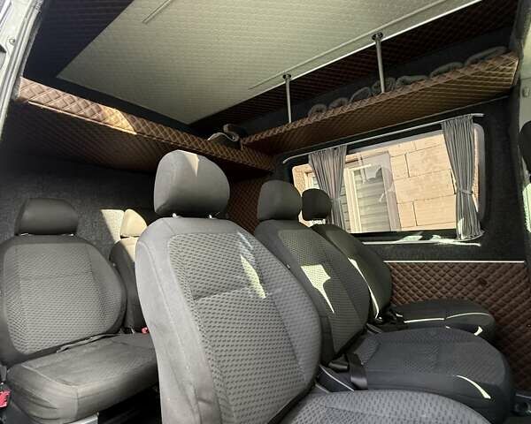 Белый Мерседес Sprinter, объемом двигателя 2.14 л и пробегом 200 тыс. км за 23800 $, фото 4 на Automoto.ua