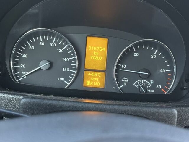 Білий Мерседес Sprinter, об'ємом двигуна 2.1 л та пробігом 320 тис. км за 25000 $, фото 11 на Automoto.ua