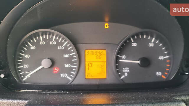 Белый Мерседес Sprinter, объемом двигателя 2.14 л и пробегом 378 тыс. км за 17399 $, фото 11 на Automoto.ua