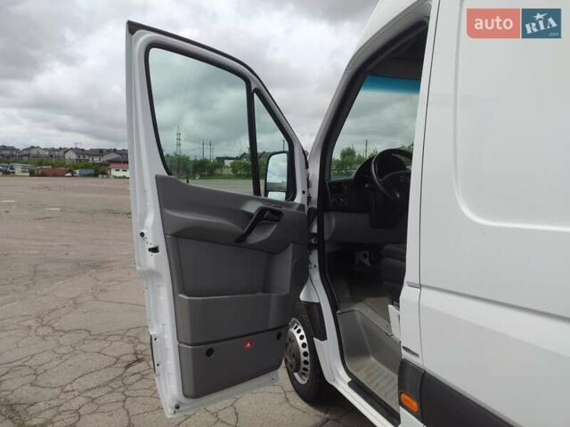 Белый Мерседес Sprinter, объемом двигателя 0 л и пробегом 291 тыс. км за 28900 $, фото 18 на Automoto.ua