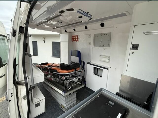 Белый Мерседес Sprinter, объемом двигателя 2.2 л и пробегом 333 тыс. км за 20374 $, фото 6 на Automoto.ua