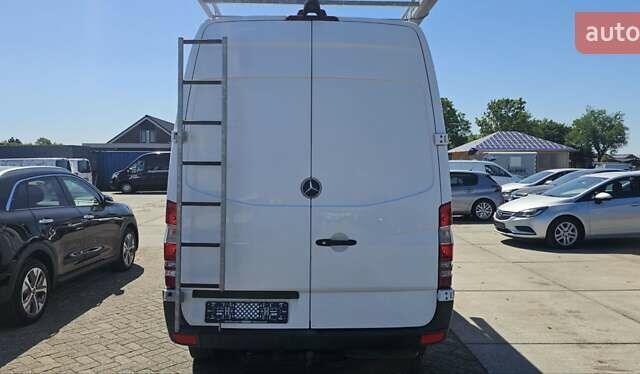 Белый Мерседес Sprinter, объемом двигателя 0 л и пробегом 262 тыс. км за 20500 $, фото 7 на Automoto.ua