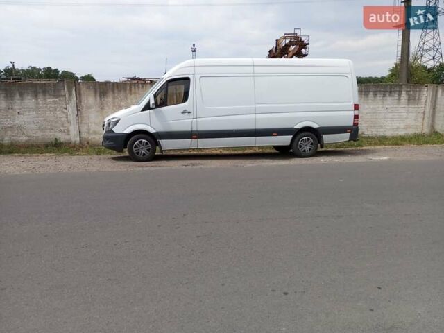 Белый Мерседес Sprinter, объемом двигателя 2.2 л и пробегом 308 тыс. км за 15500 $, фото 12 на Automoto.ua