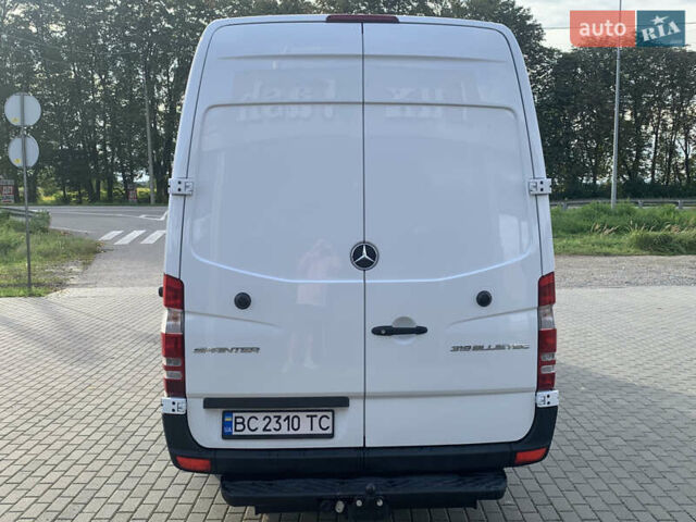Белый Мерседес Sprinter, объемом двигателя 3 л и пробегом 307 тыс. км за 27990 $, фото 7 на Automoto.ua