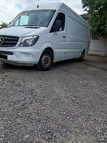 Белый Мерседес Sprinter, объемом двигателя 2.14 л и пробегом 460 тыс. км за 16900 $, фото 11 на Automoto.ua