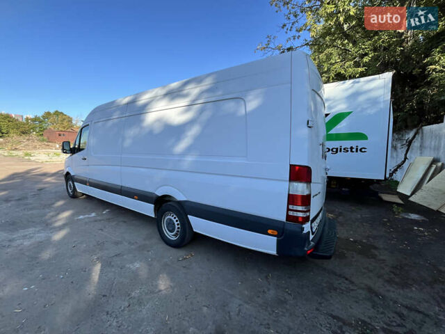 Белый Мерседес Sprinter, объемом двигателя 3 л и пробегом 313 тыс. км за 31000 $, фото 6 на Automoto.ua