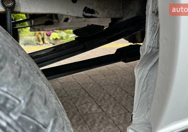 Белый Мерседес Sprinter, объемом двигателя 0 л и пробегом 408 тыс. км за 24000 $, фото 29 на Automoto.ua