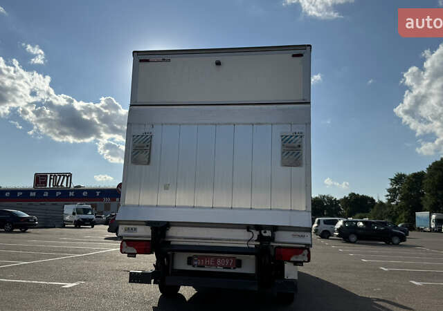Белый Мерседес Sprinter, объемом двигателя 2.2 л и пробегом 275 тыс. км за 21900 $, фото 10 на Automoto.ua