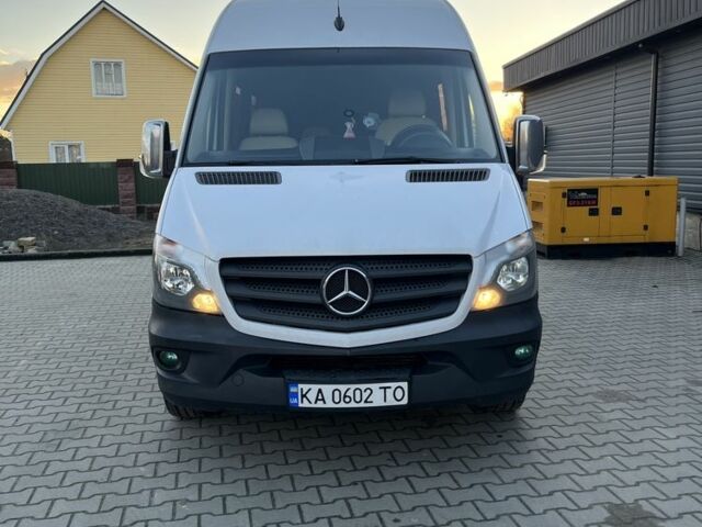 Білий Мерседес Sprinter, об'ємом двигуна 2.1 л та пробігом 320 тис. км за 25000 $, фото 1 на Automoto.ua