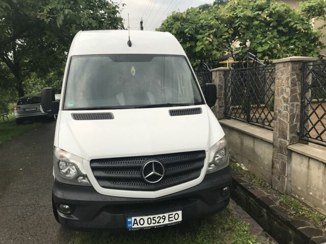 Белый Мерседес Sprinter, объемом двигателя 2.2 л и пробегом 250 тыс. км за 16999 $, фото 5 на Automoto.ua