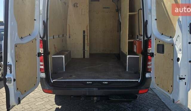 Белый Мерседес Sprinter, объемом двигателя 0 л и пробегом 262 тыс. км за 20500 $, фото 12 на Automoto.ua