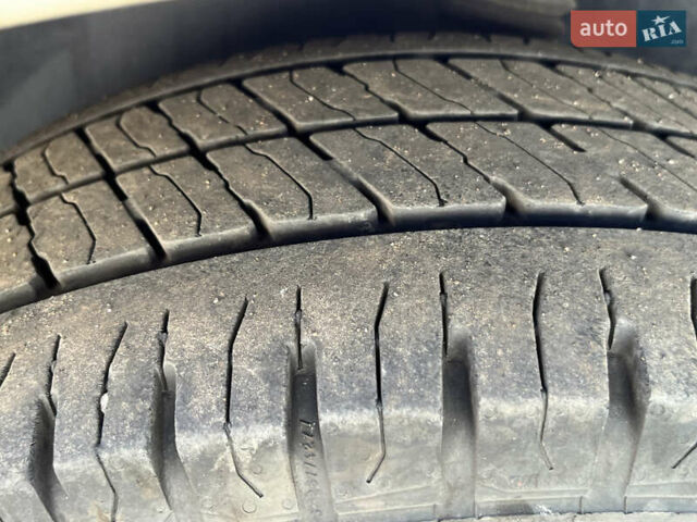 Белый Мерседес Sprinter, объемом двигателя 3 л и пробегом 313 тыс. км за 31000 $, фото 12 на Automoto.ua