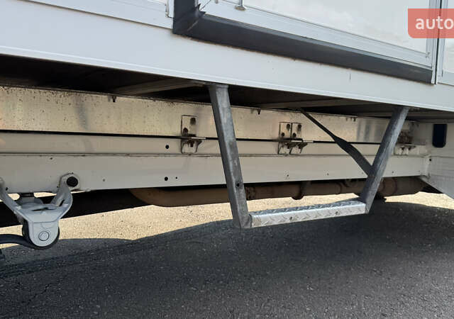 Белый Мерседес Sprinter, объемом двигателя 2.2 л и пробегом 275 тыс. км за 21900 $, фото 7 на Automoto.ua