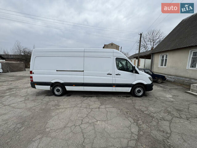 Белый Мерседес Sprinter, объемом двигателя 2.99 л и пробегом 357 тыс. км за 25500 $, фото 3 на Automoto.ua