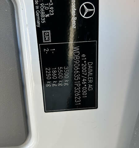 Белый Мерседес Sprinter, объемом двигателя 0 л и пробегом 287 тыс. км за 20850 $, фото 61 на Automoto.ua