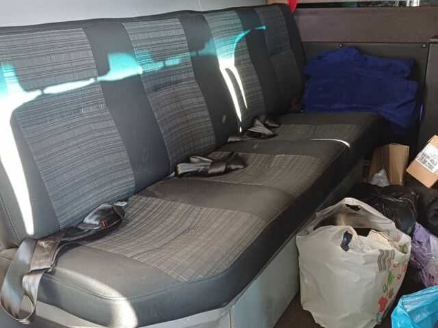 Белый Мерседес Sprinter, объемом двигателя 2.1 л и пробегом 440 тыс. км за 19500 $, фото 4 на Automoto.ua