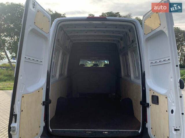 Белый Мерседес Sprinter, объемом двигателя 3 л и пробегом 307 тыс. км за 27990 $, фото 26 на Automoto.ua
