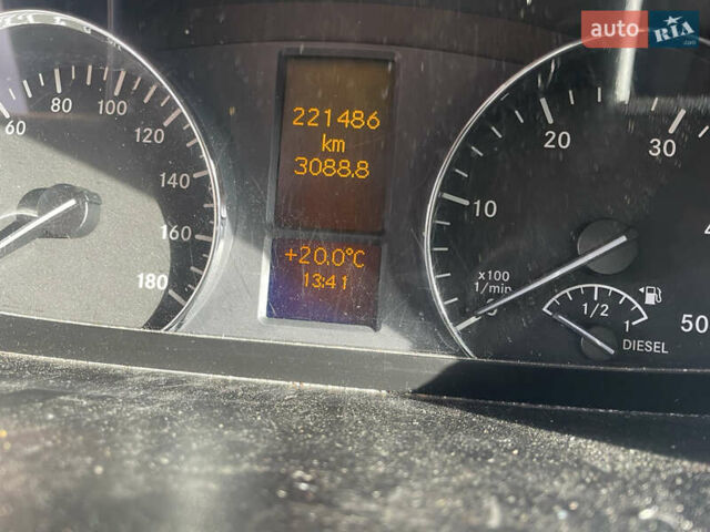Белый Мерседес Sprinter, объемом двигателя 0 л и пробегом 221 тыс. км за 18700 $, фото 9 на Automoto.ua