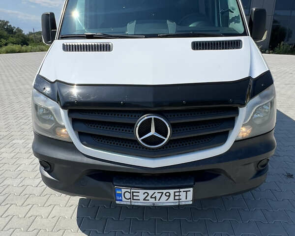 Белый Мерседес Sprinter, объемом двигателя 2.1 л и пробегом 506 тыс. км за 18999 $, фото 1 на Automoto.ua
