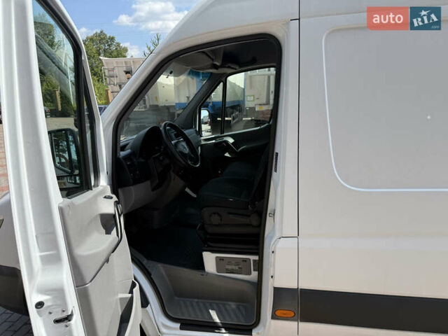 Білий Мерседес Sprinter, об'ємом двигуна 2.14 л та пробігом 331 тис. км за 18900 $, фото 26 на Automoto.ua