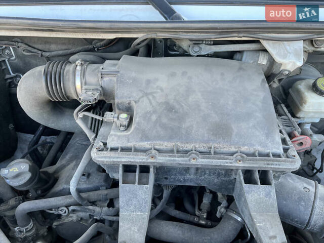 Белый Мерседес Sprinter, объемом двигателя 3 л и пробегом 313 тыс. км за 31000 $, фото 13 на Automoto.ua