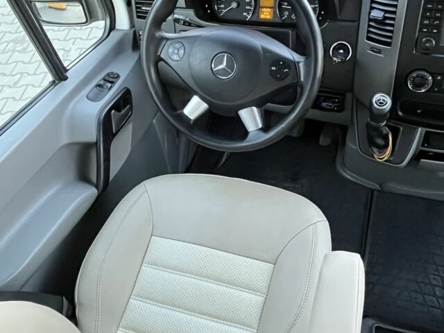 Білий Мерседес Sprinter, об'ємом двигуна 2.1 л та пробігом 320 тис. км за 25000 $, фото 15 на Automoto.ua