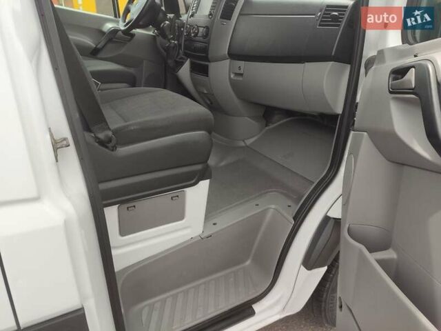 Белый Мерседес Sprinter, объемом двигателя 0 л и пробегом 291 тыс. км за 28900 $, фото 31 на Automoto.ua