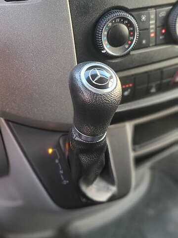 Белый Мерседес Sprinter, объемом двигателя 2.14 л и пробегом 378 тыс. км за 17399 $, фото 12 на Automoto.ua