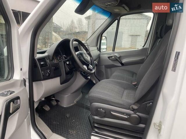 Белый Мерседес Sprinter, объемом двигателя 2.1 л и пробегом 255 тыс. км за 17500 $, фото 8 на Automoto.ua