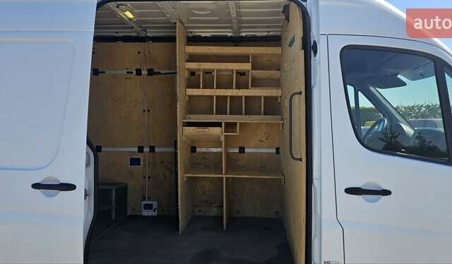 Белый Мерседес Sprinter, объемом двигателя 0 л и пробегом 262 тыс. км за 20500 $, фото 11 на Automoto.ua