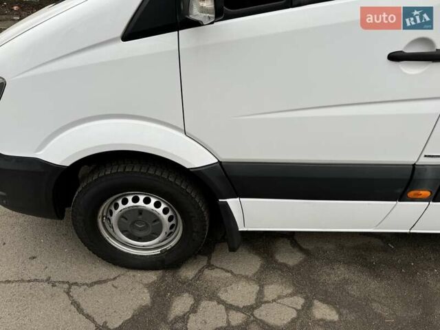Белый Мерседес Sprinter, объемом двигателя 2.1 л и пробегом 420 тыс. км за 19500 $, фото 7 на Automoto.ua
