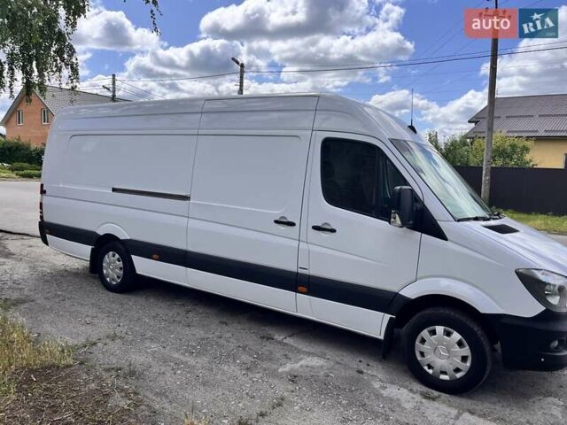 Белый Мерседес Sprinter, объемом двигателя 2.2 л и пробегом 385 тыс. км за 23638 $, фото 4 на Automoto.ua